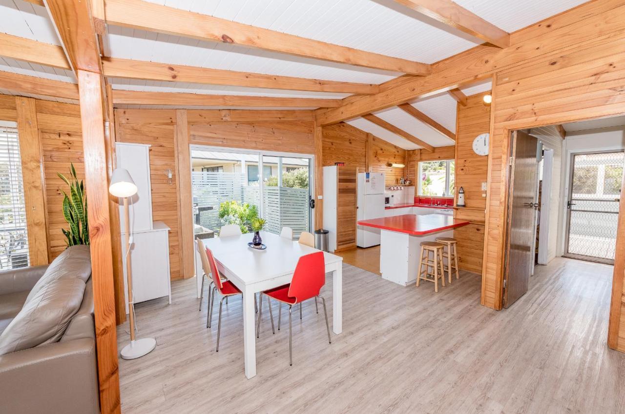 קולאס ביי Acacia Cottage מראה חיצוני תמונה